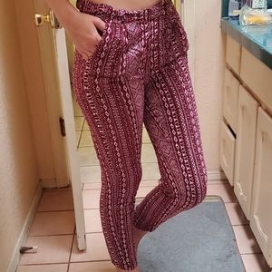 Burgendy leggings